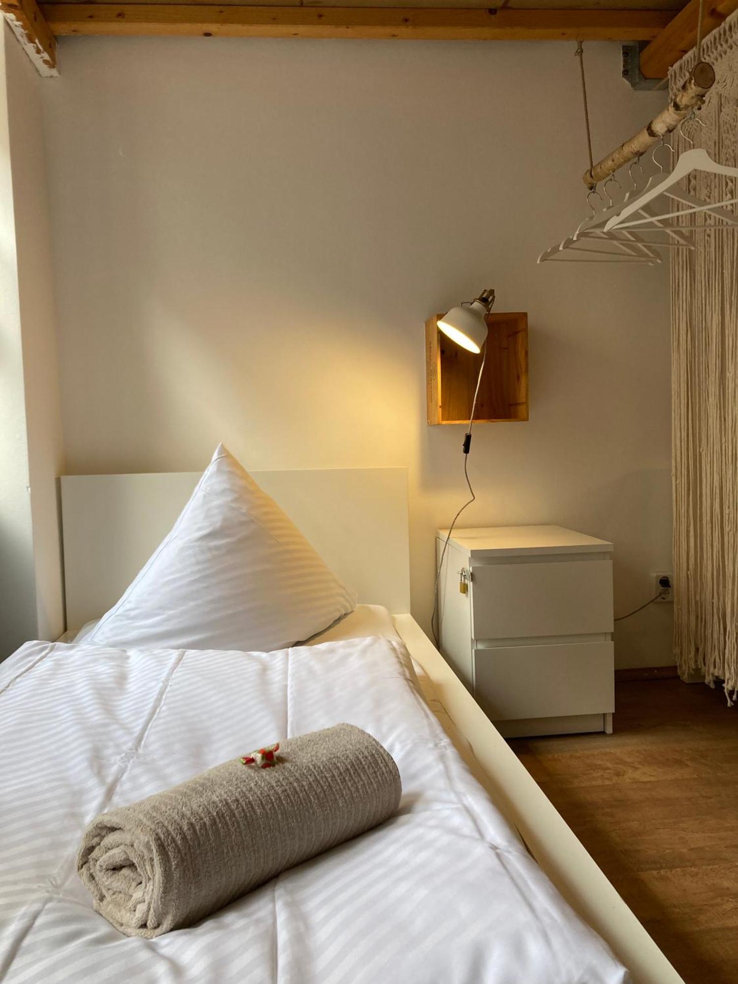 Bed 6-Bed Dormitory Room
