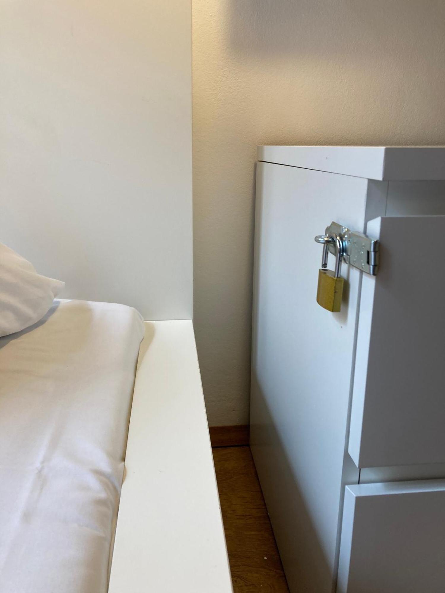 Bed 6-Bed Dormitory Room